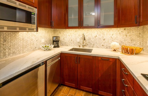 Kahala House | Kahala Oceanside- 6 Bed/6 1/2 bath/Sleeps 14