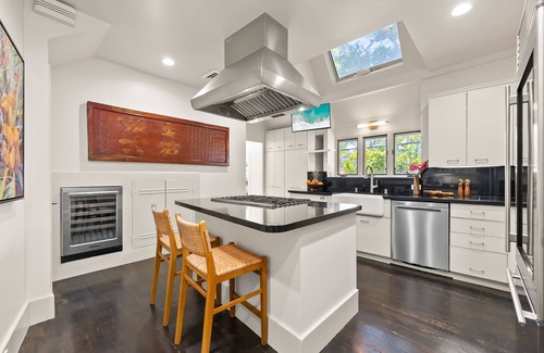 Kahala House | Kahala Palms by Gather: Elegant Beachside Home w/Pool & Jacuzzi