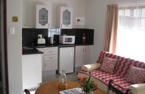 Grahamstown Bed & Breakfast | Kaiser's B&B