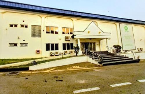 Ibadan Cabin | Kakanfo Inn - Regular