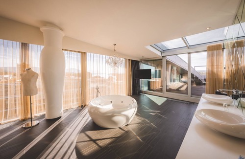 Ramersdorf Hotel | Kameha Grand Bonn