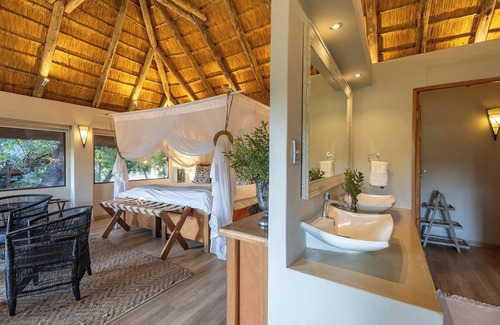 Maruleng Cabin | Karongwe - River Safari Lodge