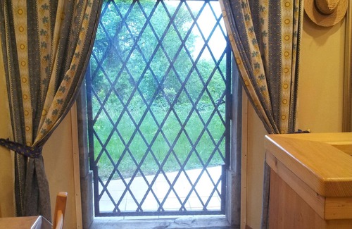 Kras House | Karst stone cottage