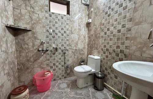 Almora Hotel | Kasar Himalaya Holiday Resorts