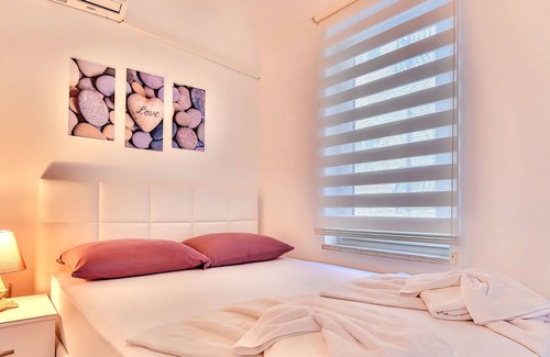 Kas Apartment | Kasinn Apart Beyaz (white)