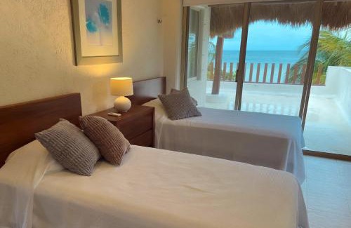 Ixil House | Kastelorizo Private Beachfront house