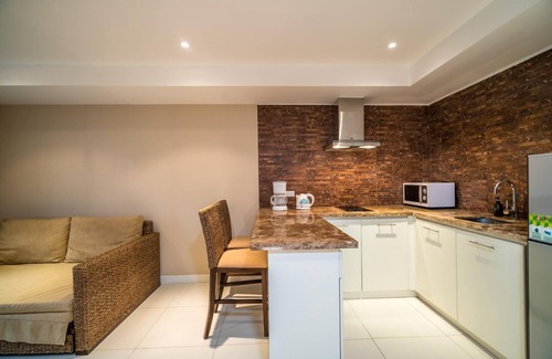 Kata Apartment | Kata Ocean View Condo- mountain view apartment