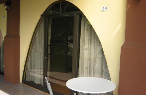 Damas Hotel | Kayak Lodge