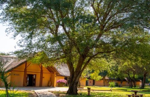 Ndiyona Cabin | Kayova River Lodge