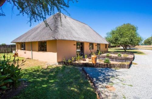 Ndiyona Cabin | Kayova River Lodge