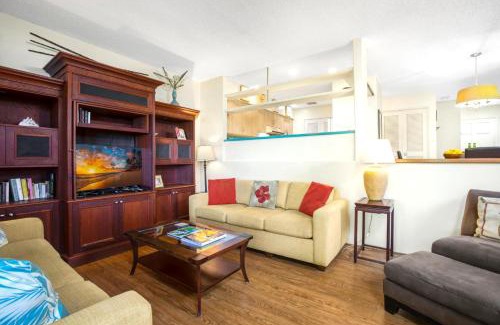 Kaanapali Apartment | KBM Resorts FREE CAR Kaanapali Royal Garden View 2-Bedroom Condo with Large Floorplan Quick Walk to Beach KRO-Q102