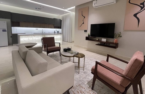 Riyadh Apartment | Kease Mughrizat C-1 Royal touch GZ57