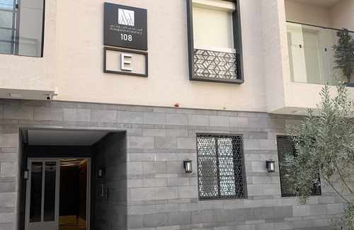 Riyadh Apartment | Kease Mughrizat E-2 Royal touch AZ27