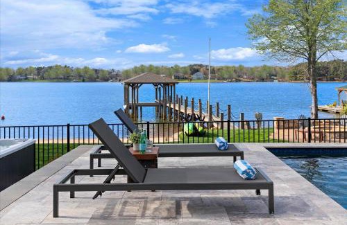 Mooresville House | Keenan Beach w/Beach, Heated Pool & Game Room