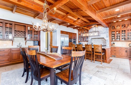 Niles House | Keenan Hollow Farm | 100+ Acres on River Sleeps 18 5BR/4.5BA