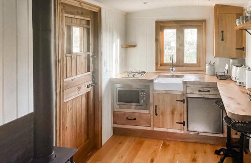 Easterside Apartment | Keldholme Shepherds Hut Two - Uk48621