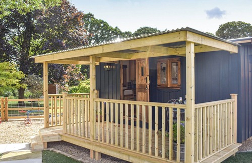 Easterside Cottage | Keldholme Shepherds Hut - UK37158