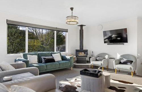 Richmond Heights House | Kensington Gem-Family Getaway