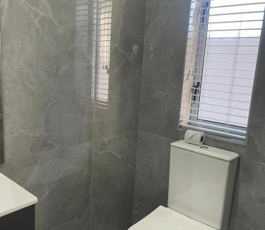 Port Elizabeth Villa | Kensington Palace for 4 guests all inclusive