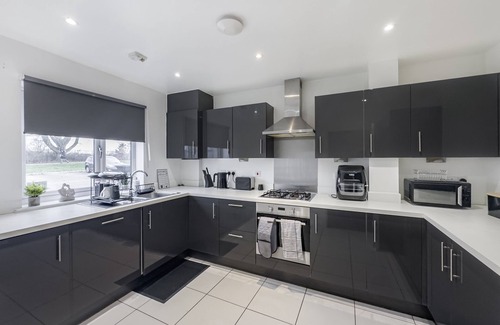 Ashford House | Kent retreat - Book today and relax