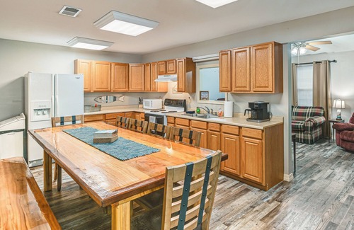 Murray House | Kentucky Lake Retreat Near Marina & Launch!