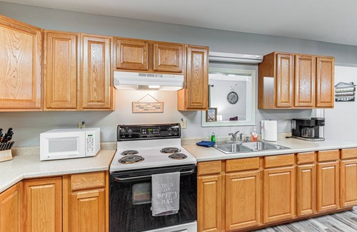 Murray House | Kentucky Lake Retreat Near Marina & Launch!