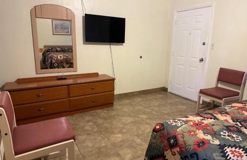 Village of the Arts Hotel | Kentucky Motel