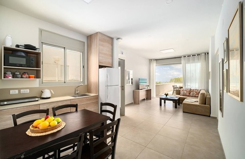 Eilon Apartment | Keshet Eilon Green Views Suite
