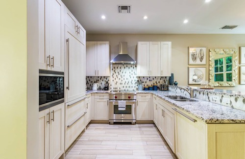 Rock Harbor Villa | Key Largo 3BR Villa | Pool, Kayaks & Resort Perks