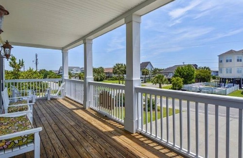 Inlet Harbour House | Key Lime Pie! 8 bed/7bath/3rd Row/Short Walk to Beach!