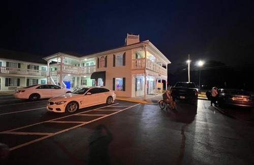 Florence Hotel | Key West Inn - Tuscumbia