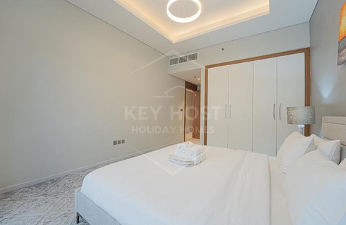 Jumeirah Village Circle Apartment | KeyHost - Cozy 1BR Apartment Near Five Hotel - JVC - KG40