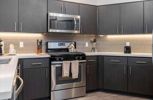 Menlo Park Apartment | Keyless Entry & Free Parking | Menlo Park | nr Transits