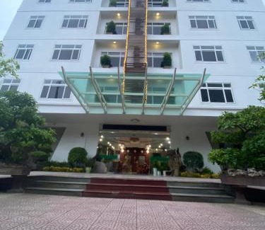 Vinh Hotel | Khách sạn cẩm lai