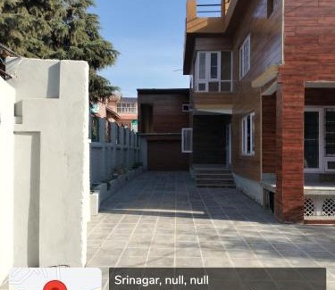 Srinagar House | KHAATTZ CURATED STAYs