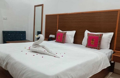 Chhatarpur Resort | Khajuraho Holiday Resorts