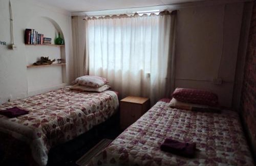 eNtokozweni House | KHAYA LANGA Guest House & Contractors Accommodation