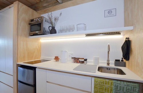 Yzerfontein Bed & Breakfast | Khwa ttu San Culture & Education Centre