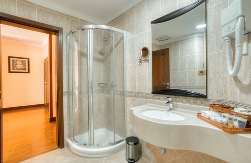 Arusha Hotel | Kibo Palace Hotel Arusha