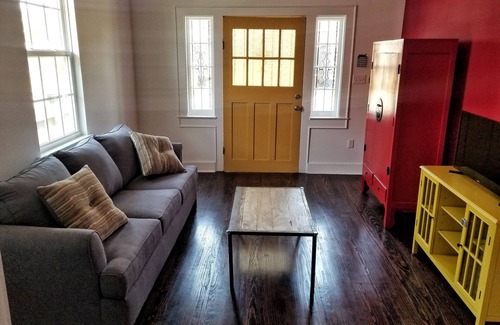 Gentilly Terrace Apartment | Kid Friendly modern home in New Orleans minutes away from the French Quarter