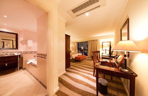 Kigali Hotel | Kigali Serena Hotel