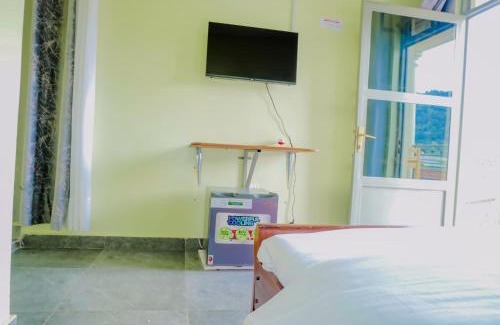 Ruhengeri House | Kigombe River Motel