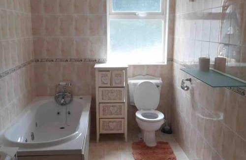 Ardnatrush House | Kilbanow house