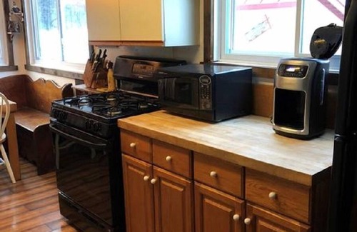 West Bridgewater House | Killington, Left Side of Duplex ,Outside Hot Tub, Charming, Cozy, Clean