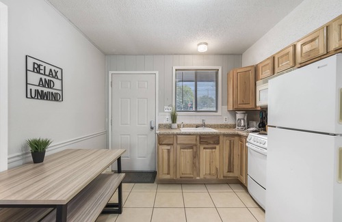 Kimberling City Hotel | Kimberling Cove C1