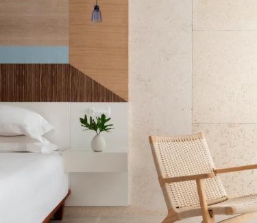 Downtown Santo Domingo Hotel | Kimpton Las Mercedes by IHG