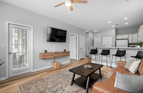 Carolina Forest Condo | King Bed - River Oaks Golf Club W/D, Pool, Hot Tub Clean!