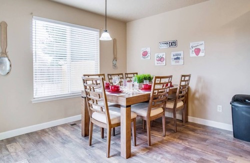 West Valley House | King Bed★Newly Remodeled★5 Min to Boise/Meridian