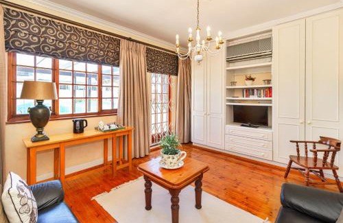Port Elizabeth House | King George's Guest House