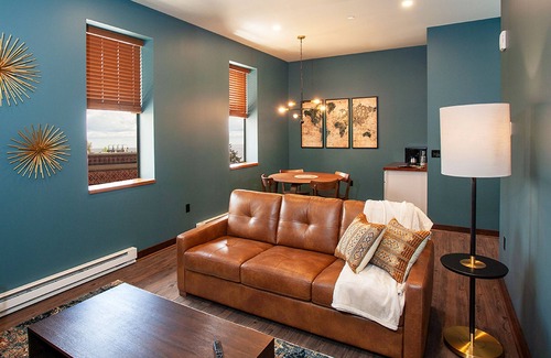 Downtown - Waterfront Apartment | King Hotel Suite - Downtown Duluth, MN